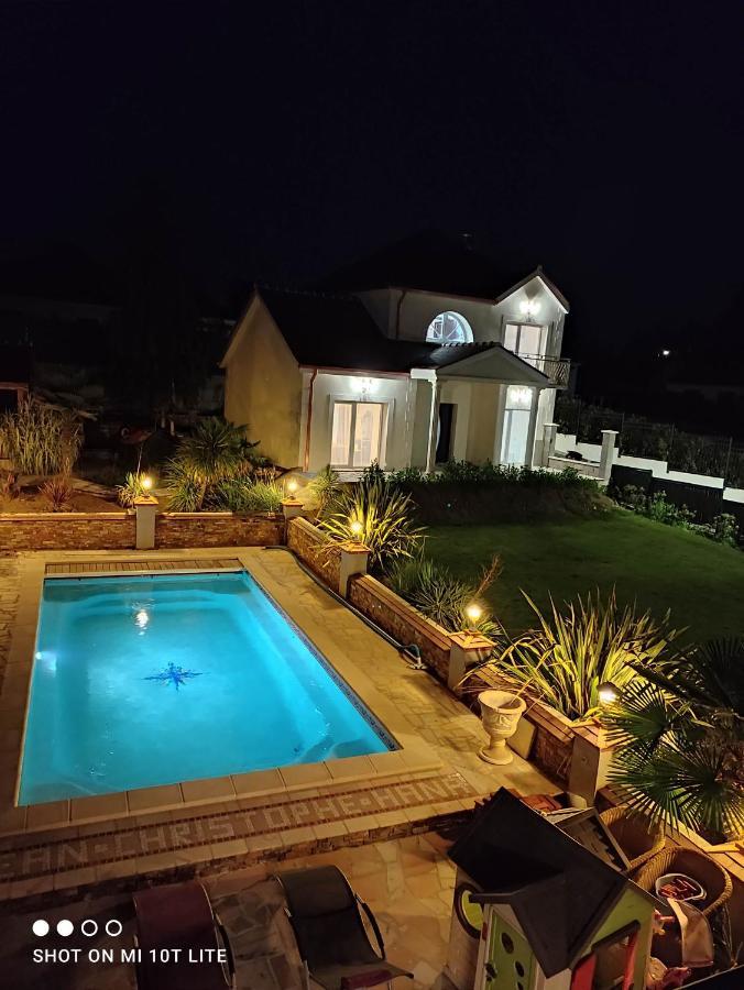 Villa Angelina Montévrain Esterno foto