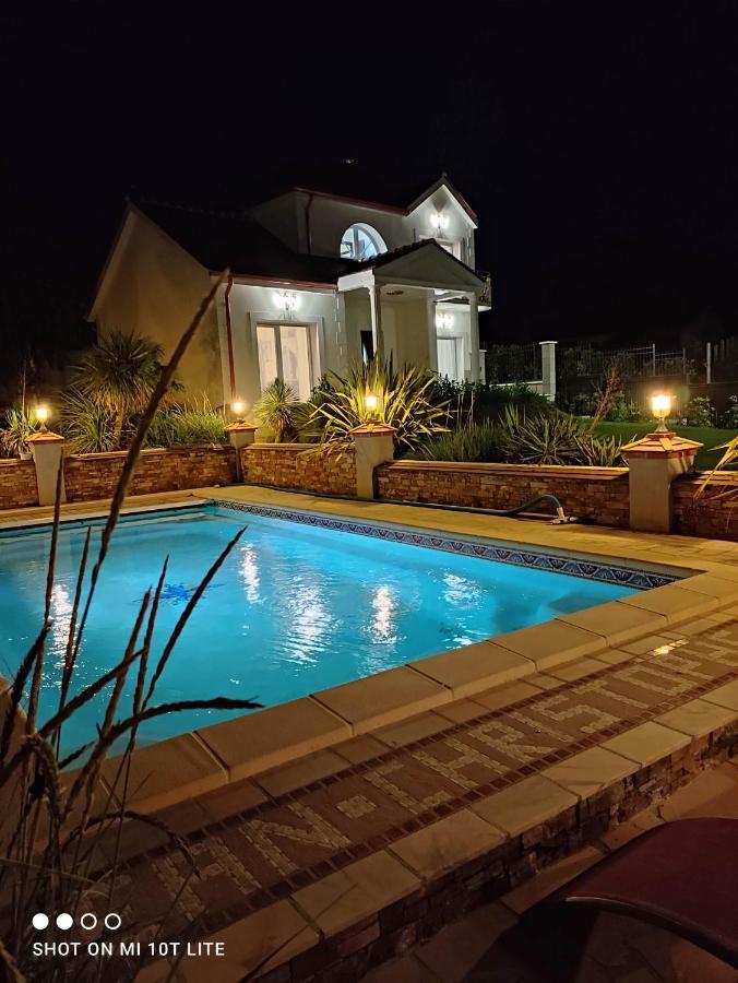 Villa Angelina Montévrain Esterno foto