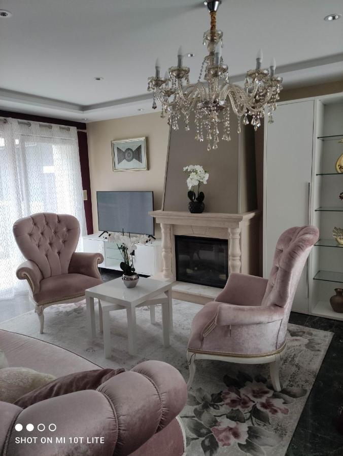 Villa Angelina Montévrain Esterno foto