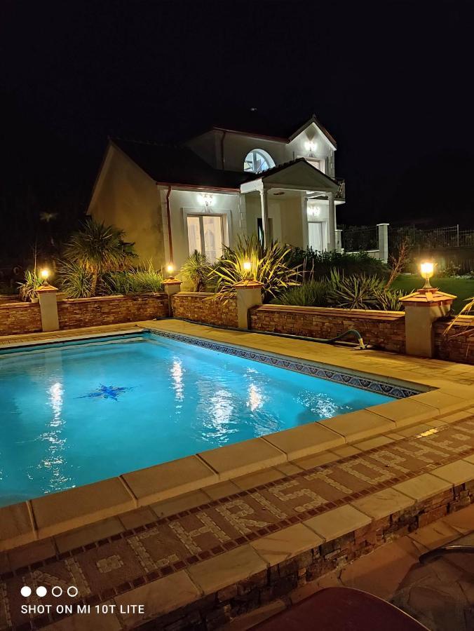Villa Angelina Montévrain Esterno foto